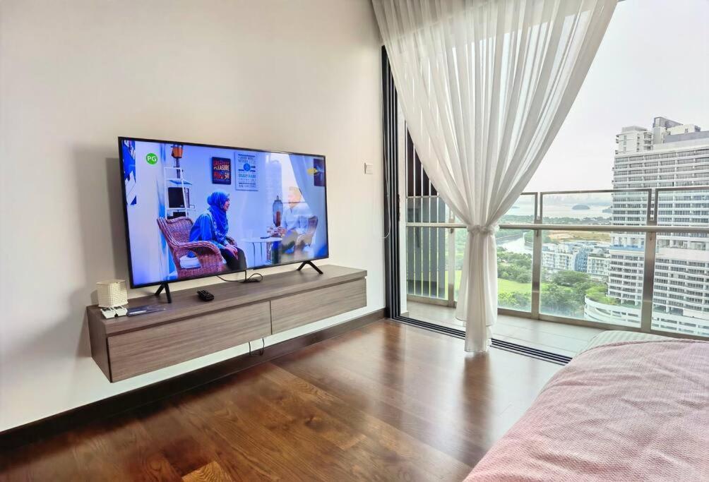 Apartment 1601 Almas Seaview 60inchtv Netflix Wifi By